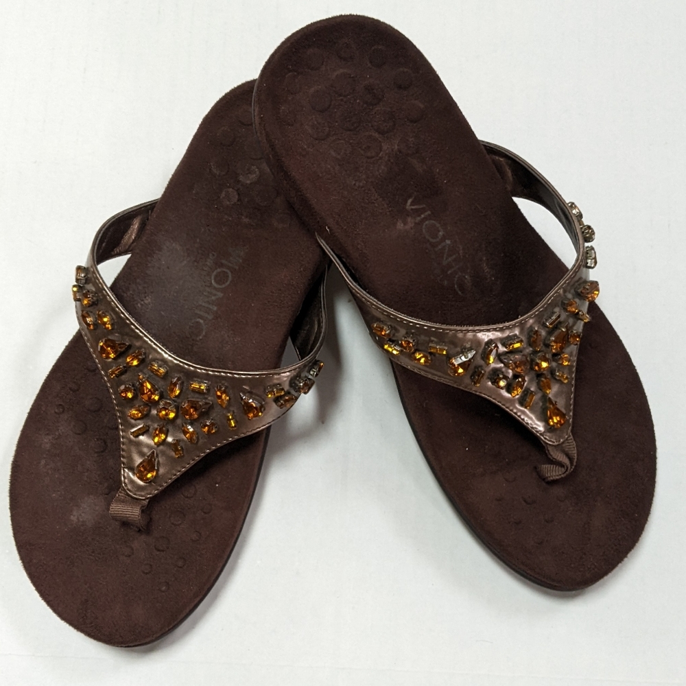 Vionic, brown jeweled thong sandals.Sz 7